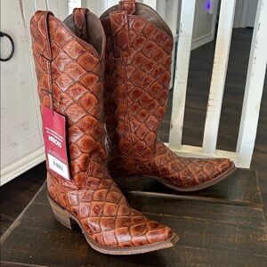 NOCONA BESSIE COGNAC Cowboy/Cowgirl BOOTS - Hero Series, Snip Toe - NEW WITH TAG